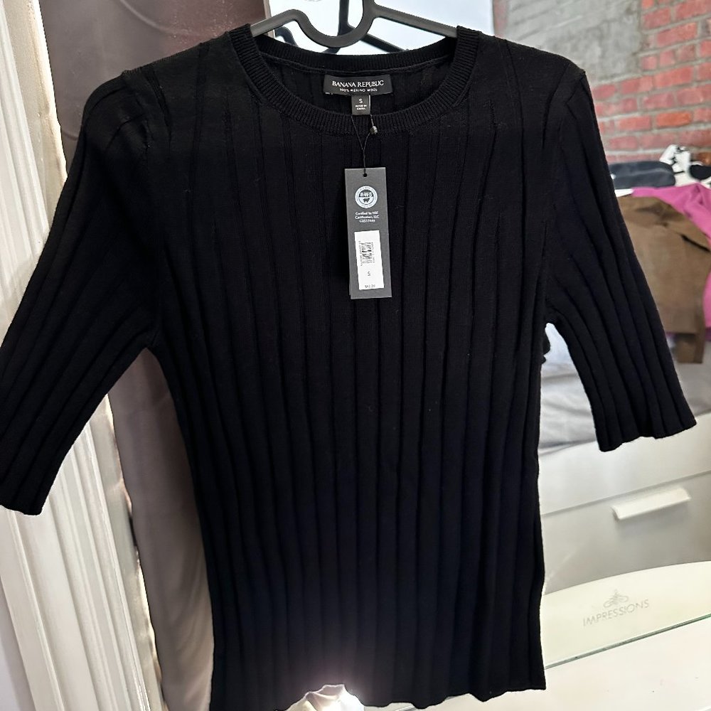 Banana Republic Carino Merino Sweater Black